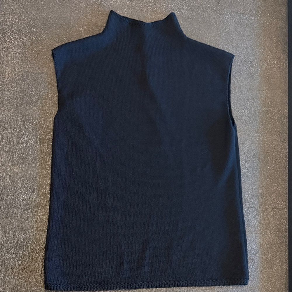 St. John Collection by Marie Gray Sleeveless Mock Neck Santana Knit Top size M